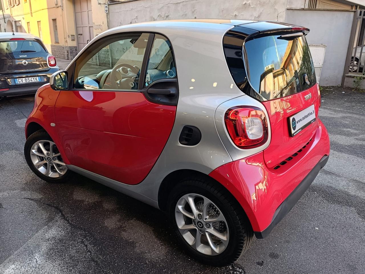 Smart ForTwo 70 1.0 twinamic 2019 km 27.572 certificati