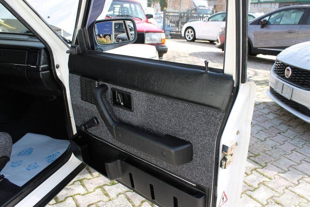 VOLVO 240 2.0 cat Station Wagon Polar