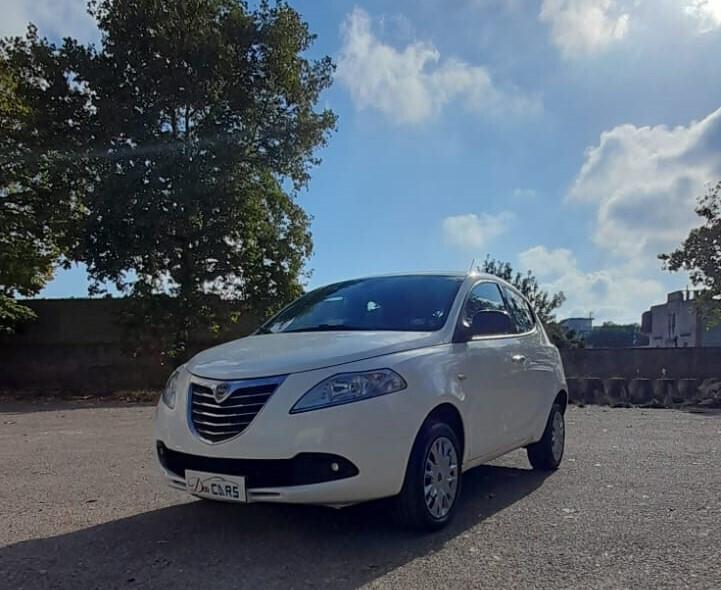 Lancia Ypsilon 0.9 TwinAir 85 CV 5 porte Metano Ecochic Gold