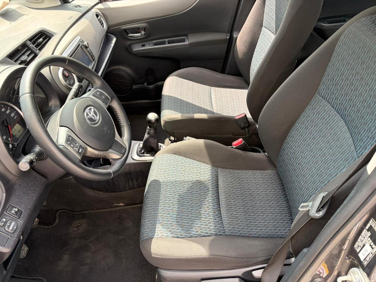 Toyota Yaris 1.0 5 porte Lounge*EURO5*NEOPATENTATI