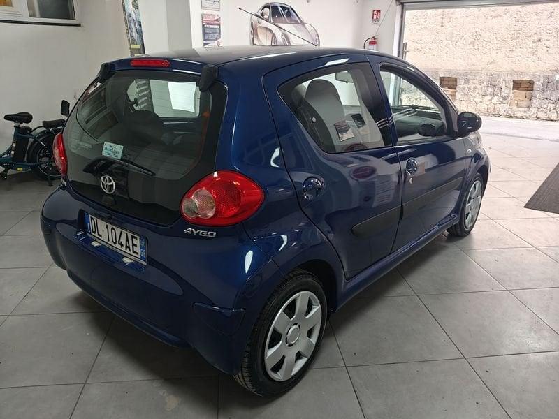 Toyota Aygo Aygo 5p 1.0 Lounge connect m-mt