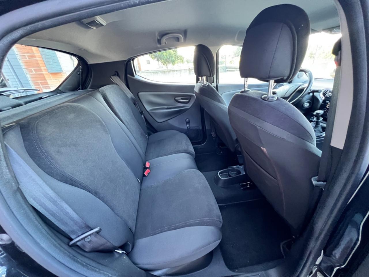 Lancia Ypsilon 0.9 TwinAir 85 CV 5 porte Metano Ecochic Gold