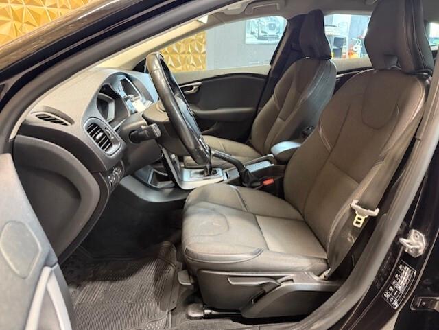 Volvo V40 Cross Country D2 Style Plus