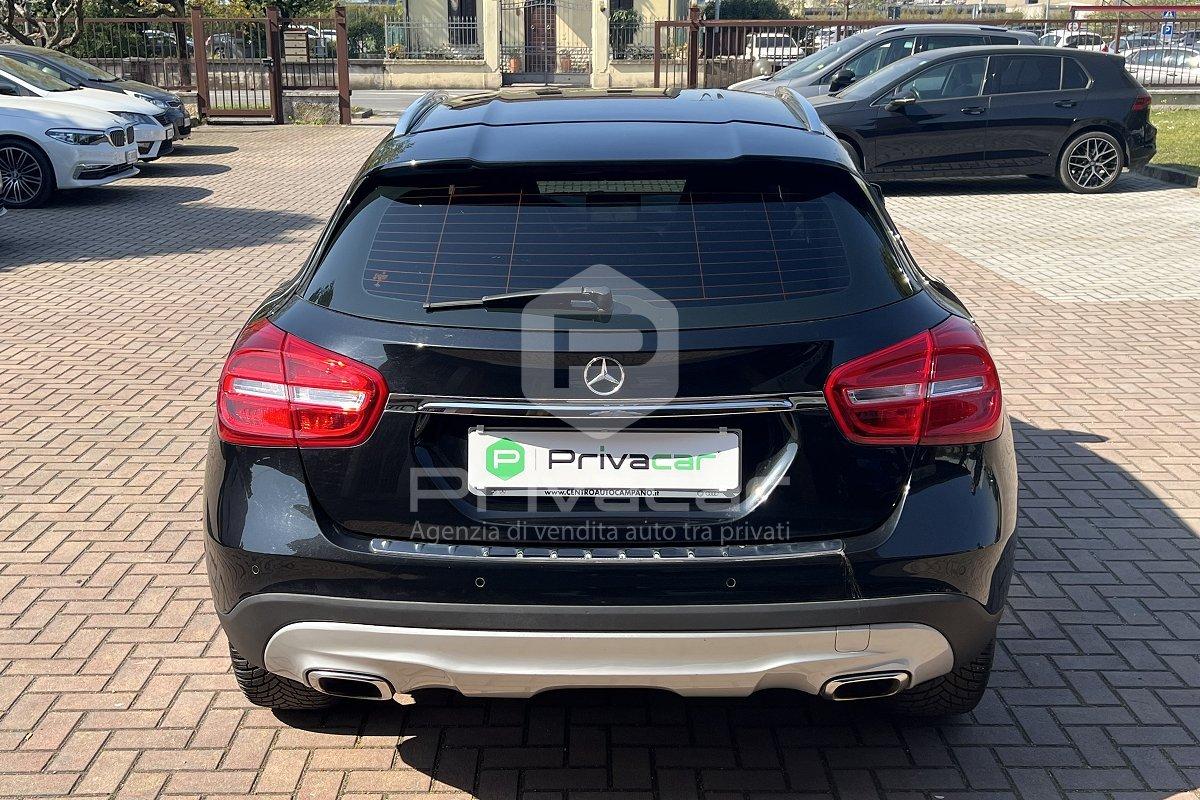 MERCEDES GLA 200 d Sport