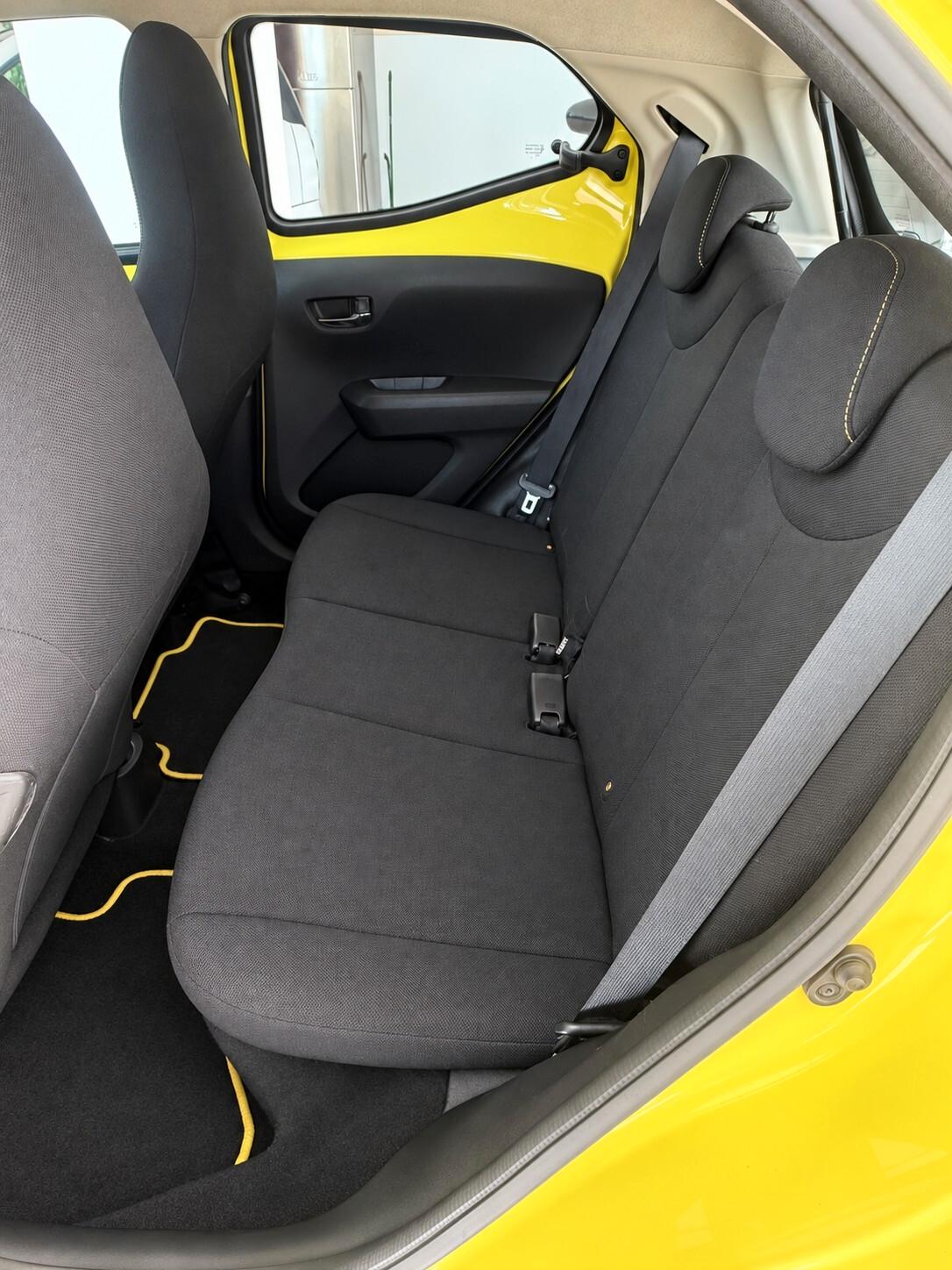 Toyota Aygo 1.0 VVT-i 69 CV 5 porte x-cite