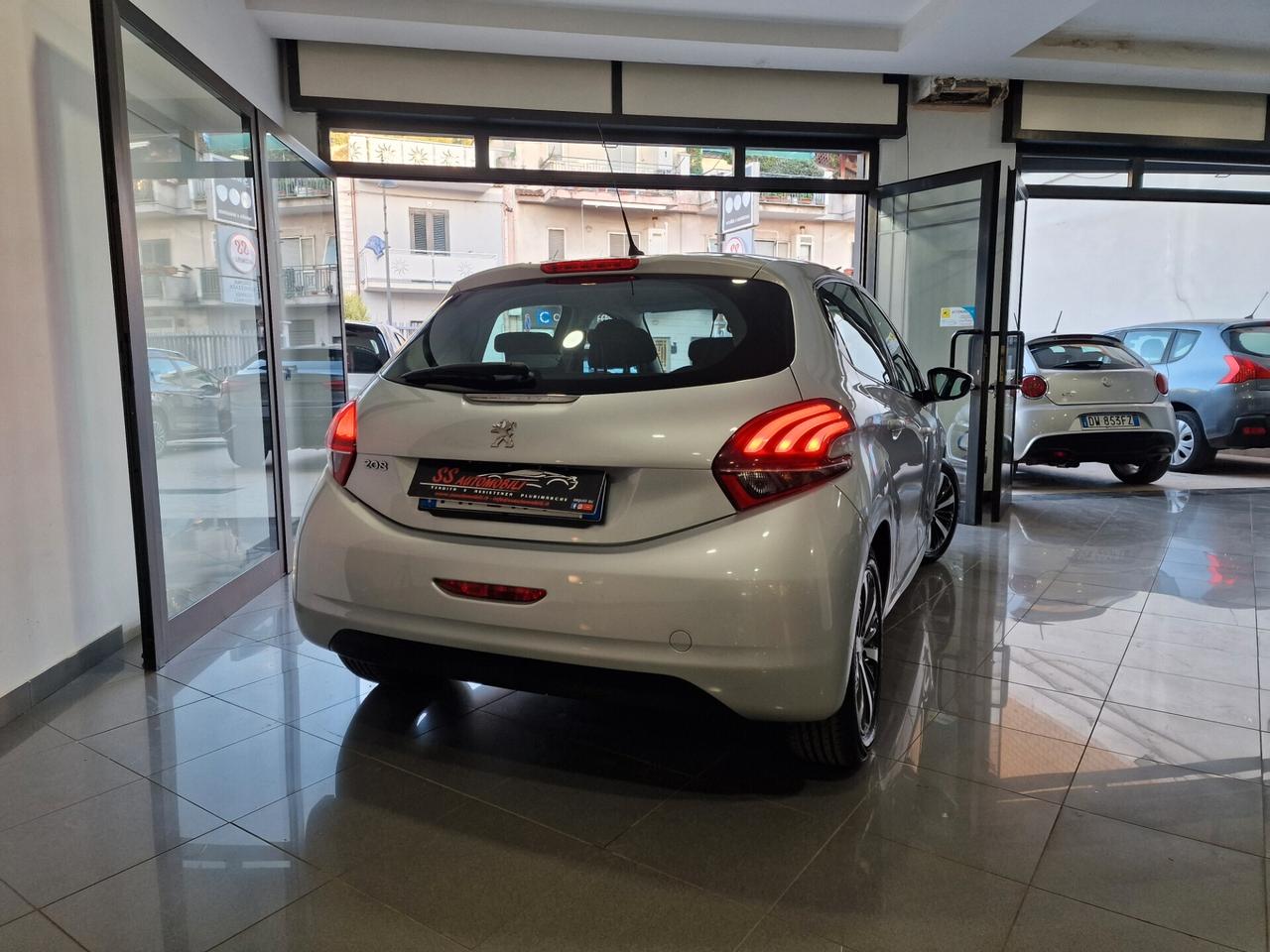 Peugeot 208 BlueHDi 75cv 5 porte Allure