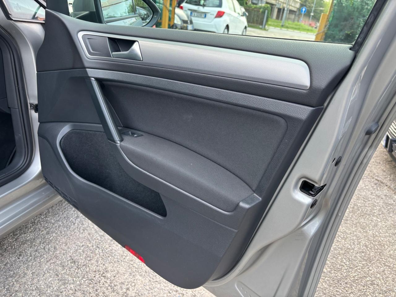 Volkswagen Golf 1.0 TSI 115 CV 5p. OK NEOPATENTATI