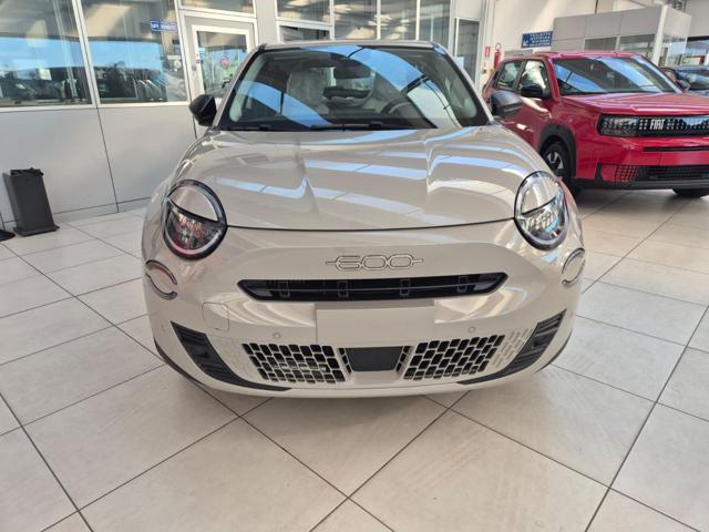FIAT 600 1.2 Business 100cv