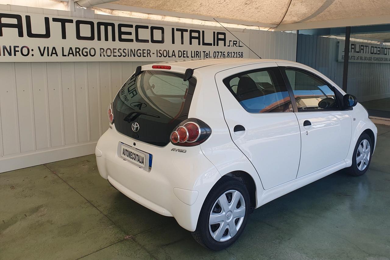 Toyota Aygo 5 porte 1.0 BENZ - 2012 - KM. 134.000