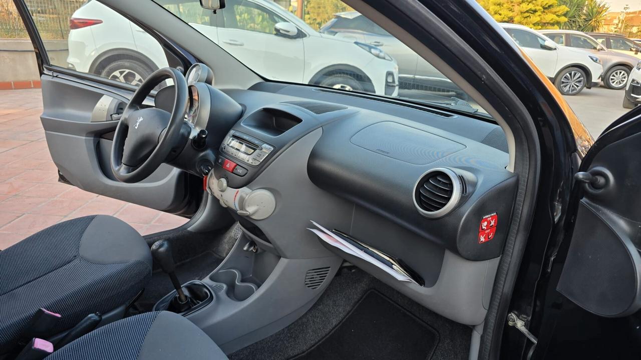 Peugeot 107 1.0 68CV 5p. Plaisir