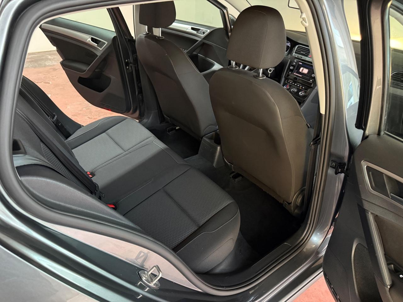 Volkswagen Golf 1.6 TDI 115 CV 5p. Business BlueMotion Technology