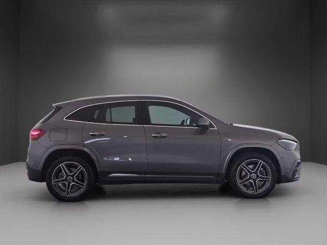 MERCEDES-BENZ GLA 250 e Premium Amg