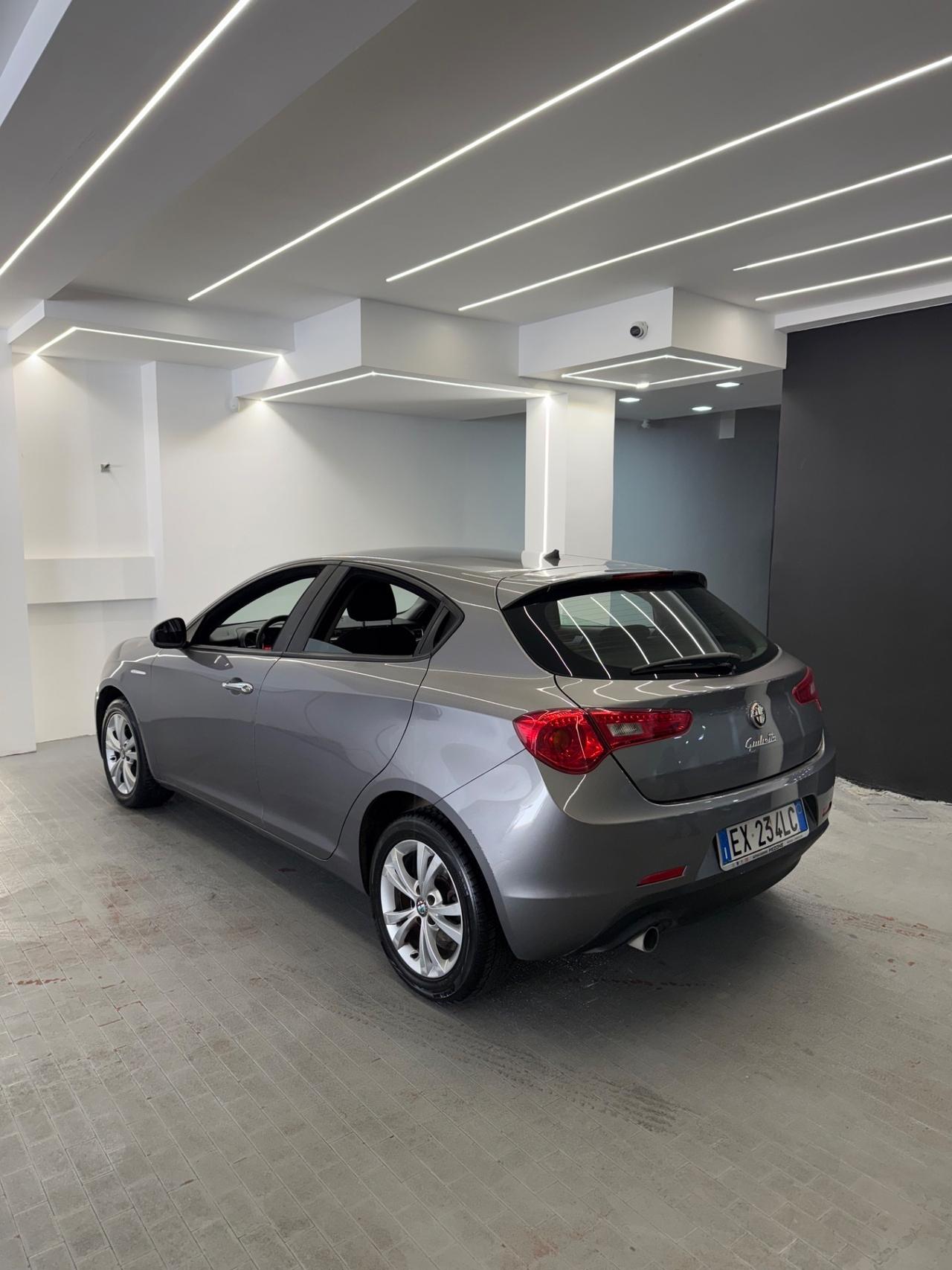 Alfa Romeo Giulietta 1.6 JTDm-2 105 CV Distinctive