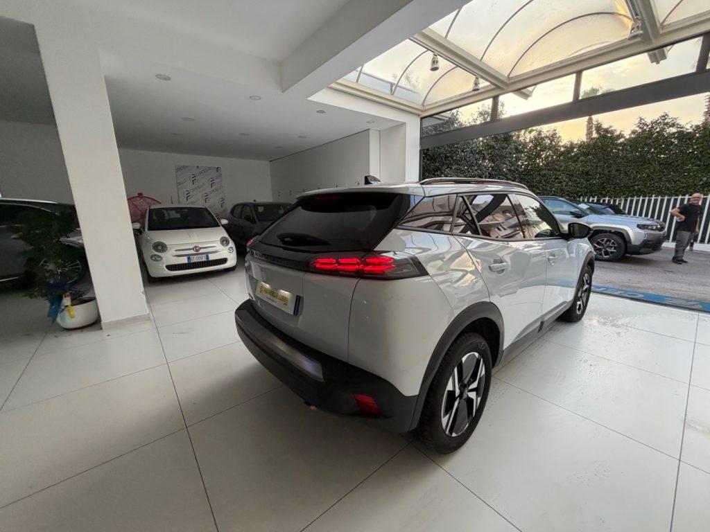 Peugeot 2008 PureTech 100 S&S Allure da €199,00 mensili