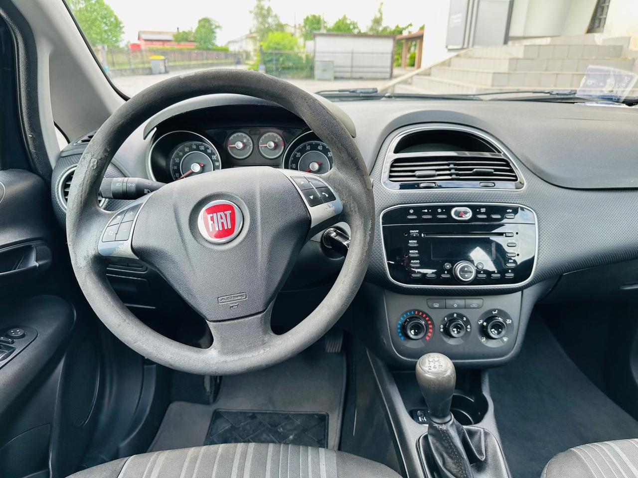 Fiat Grande punto 1.3 mjt 2011 270.000km neo patentati