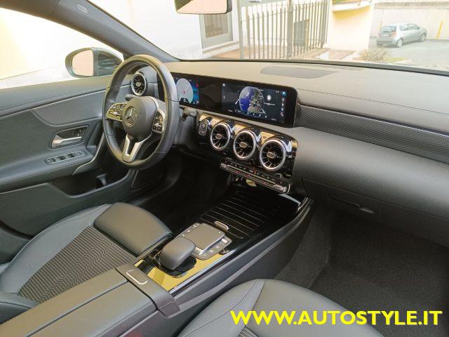 MERCEDES-BENZ CLA 180 d Shooting Brake AUTOMATIC 2.0 116Cv Sport