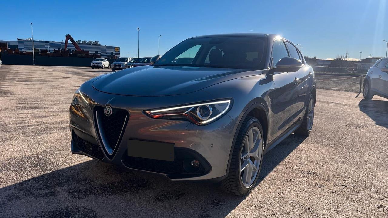 Alfa Romeo Stelvio 2.2 Turbodiesel 210 CV AT8 Q4 Executive