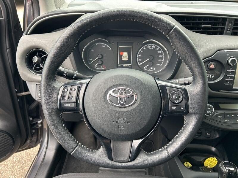 Toyota Yaris 1.5 hybrid Active