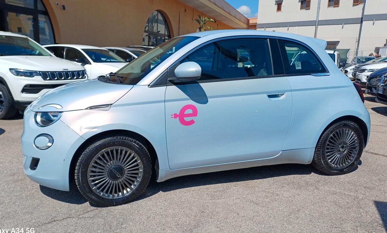 Fiat 500e Berlina 42 kWh Icon " elettrica "