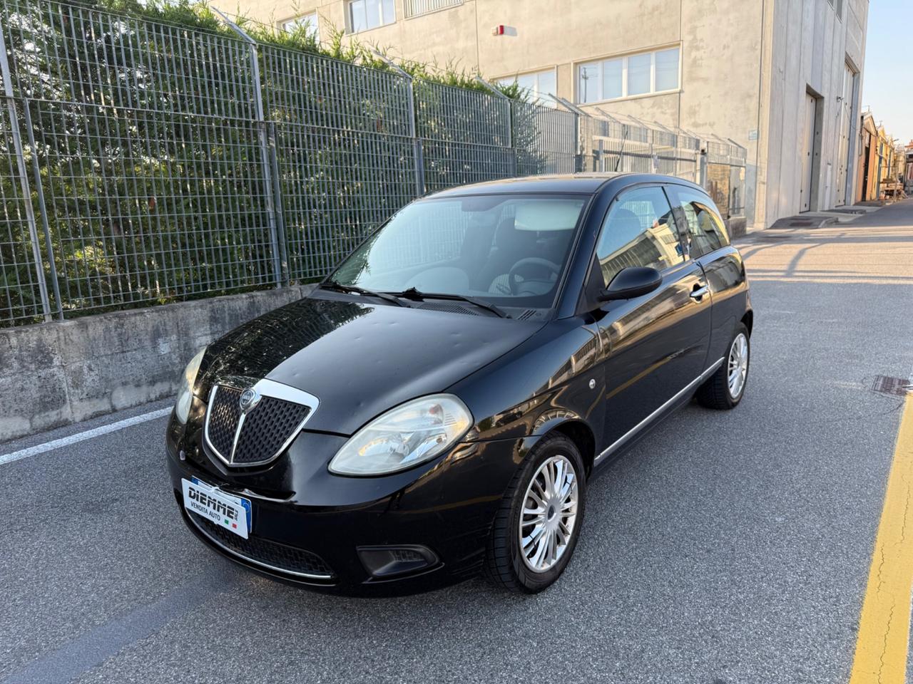 Lancia Ypsilon 1.2 Argento