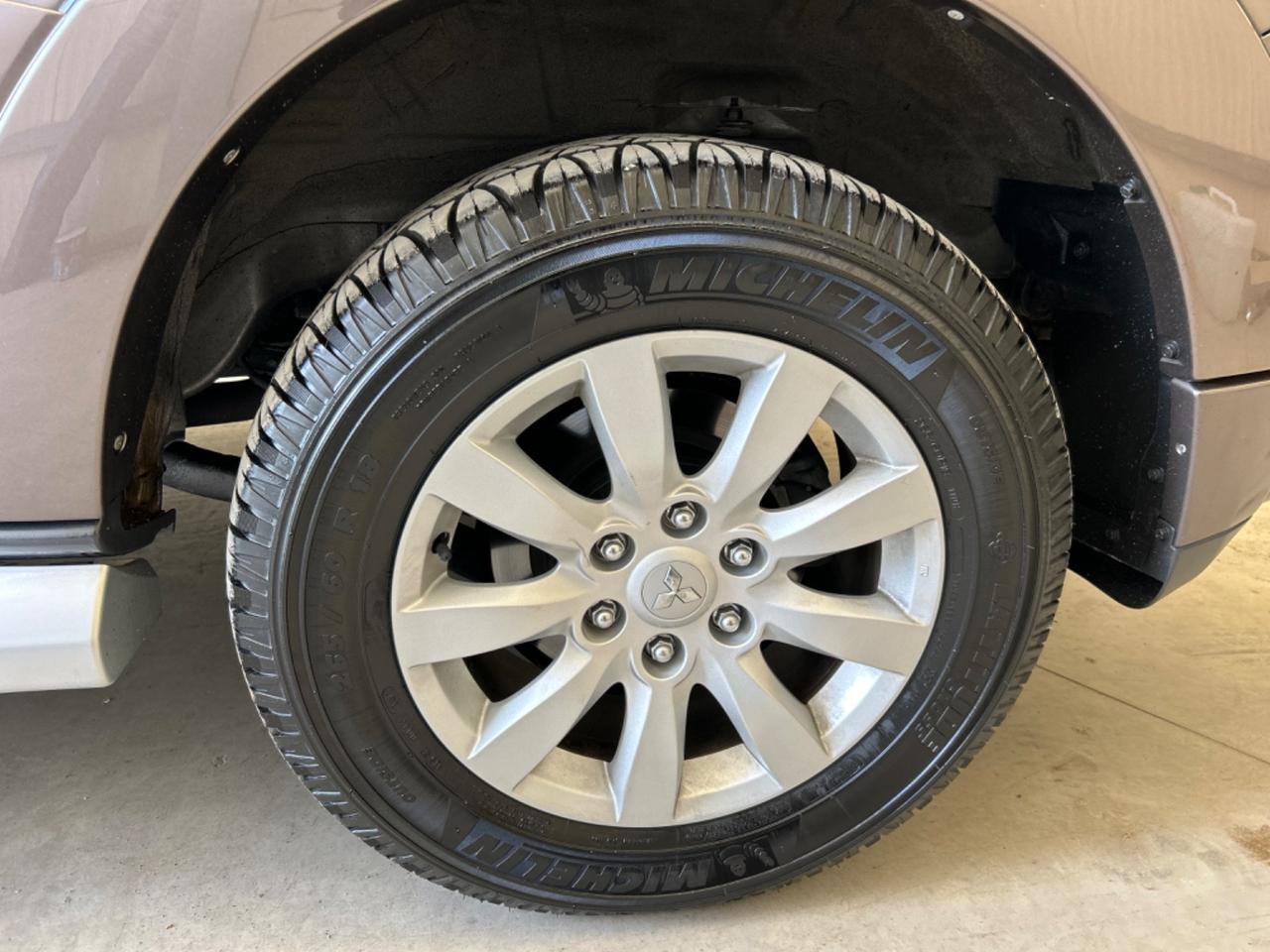 Mitsubishi Pajero 3.2 cr Instyle 200cv 5p auto