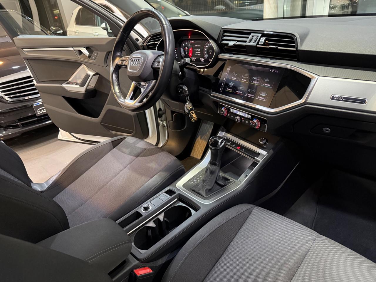 Audi Q3 35 2.0 tdi Business s-tronic 2019 !!