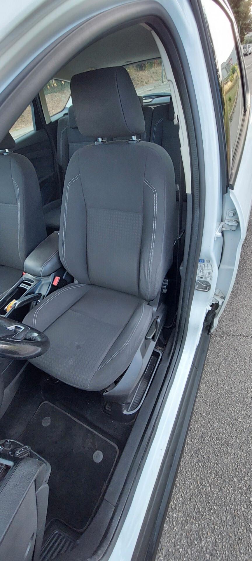 C-MAX 1,6 GPL DI SERIE 120 CV TITANIUM NAVI TELEFONO SENSORI FULL FULL IMPECCABILE