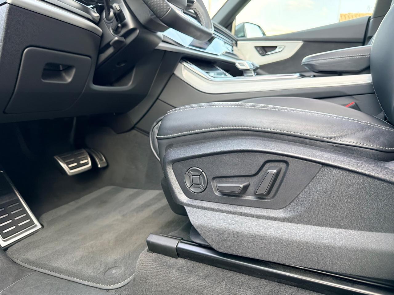 Audi Q8 50 TDI 286 CV quattro tiptronic S-line plus tetto