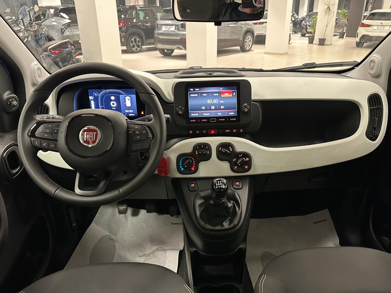 Fiat Panda 1.0 FireFly Hybrid Pandina 70 CV - 2025