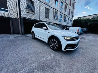 Volkswagen Tiguan 2.0 TDI SCR DSG 4MOTION Sport BMT