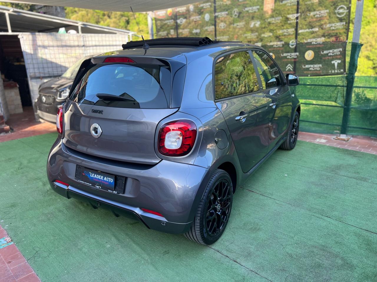 Smart ForFour 0.9 90cv - cabrio -pelle -automatica - Full Optional
