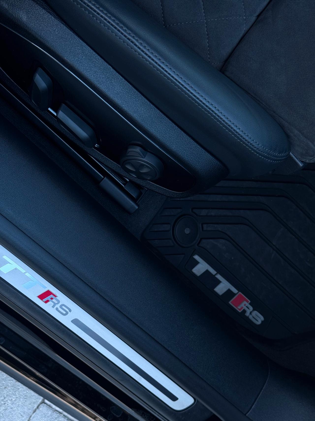 Audi TT RS Coupé 2.5 TFSI quattro S tronic FULL OPT 400 CV TOTAL BLACK ALETT