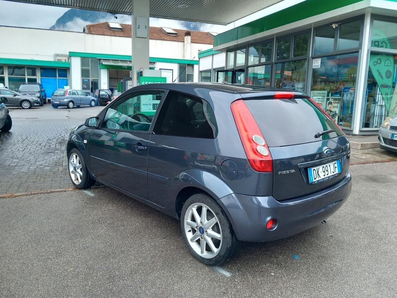 Ford Fiesta 1.6 TDCi 3p. S EURO 4