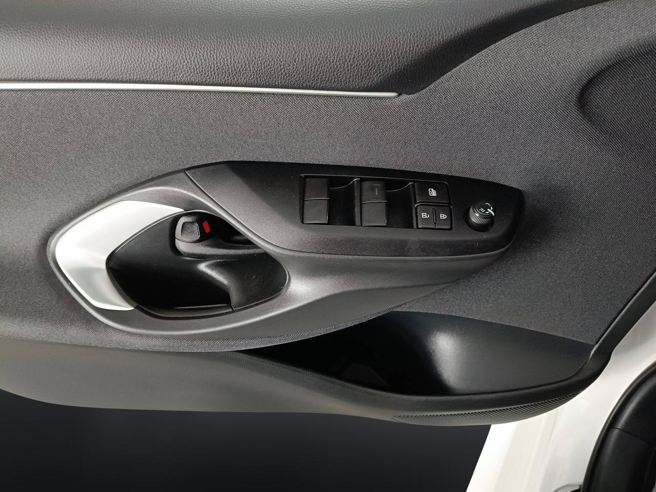 TOYOTA Yaris IV 2020 - Yaris 1.5h Trend