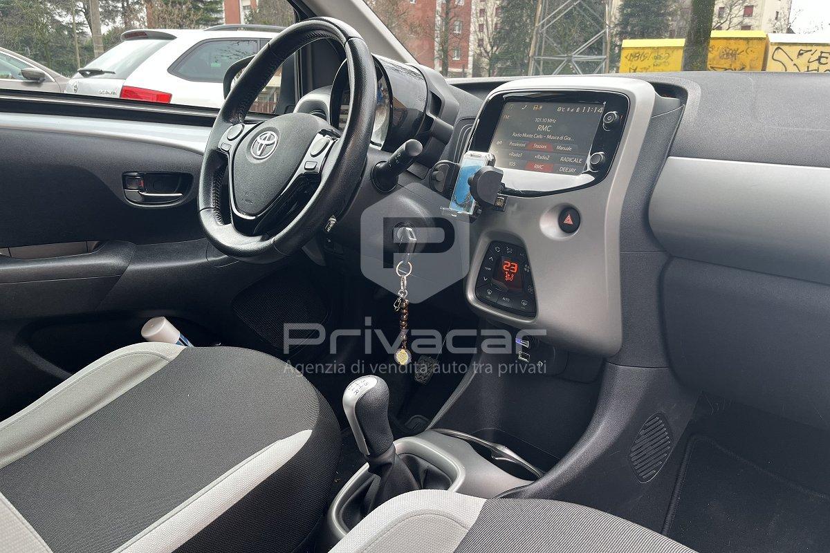 TOYOTA Aygo 1.0 VVT-i 69 CV 5 porte x-wave