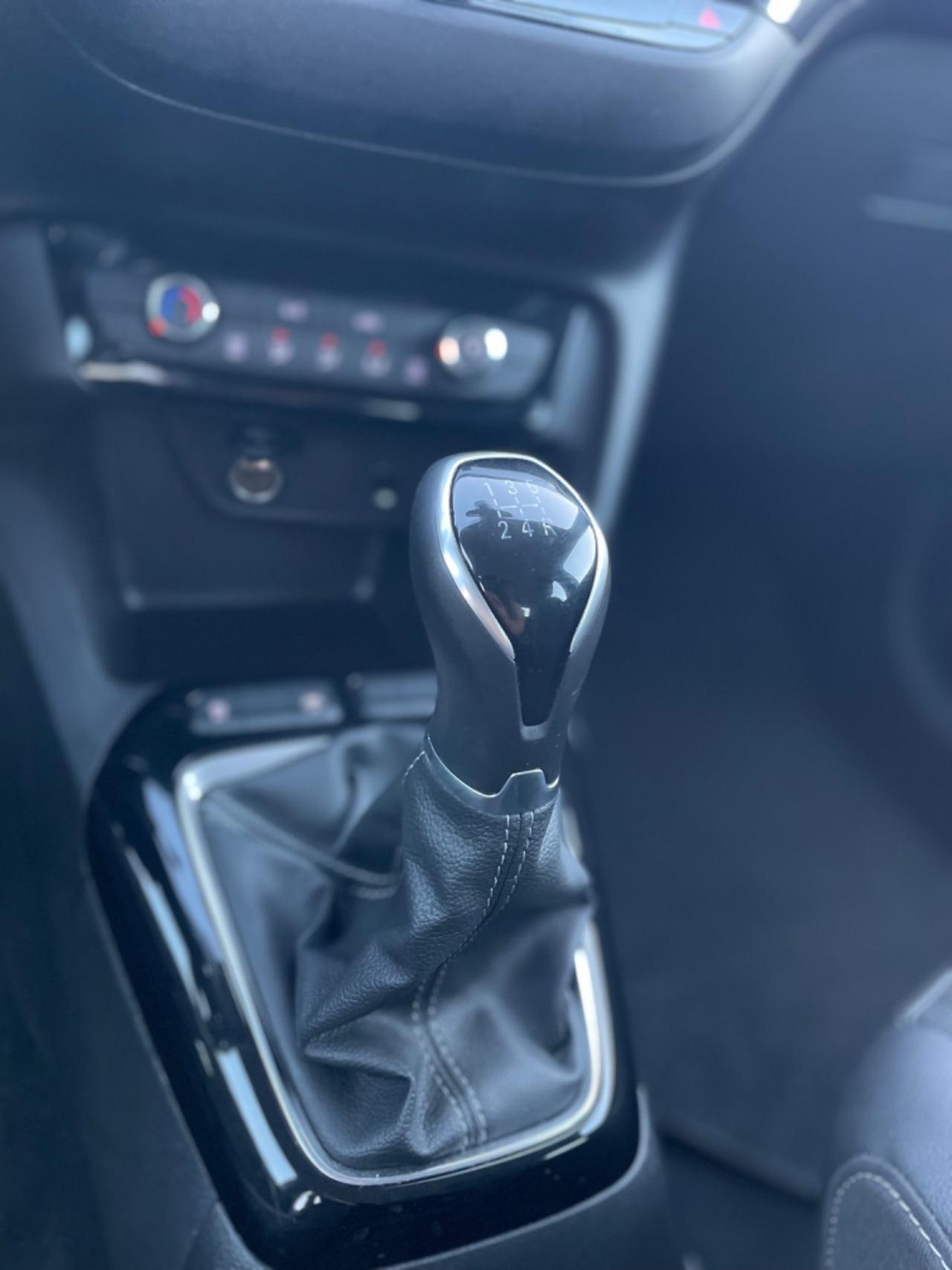 Opel Corsa 1.2 Elegance