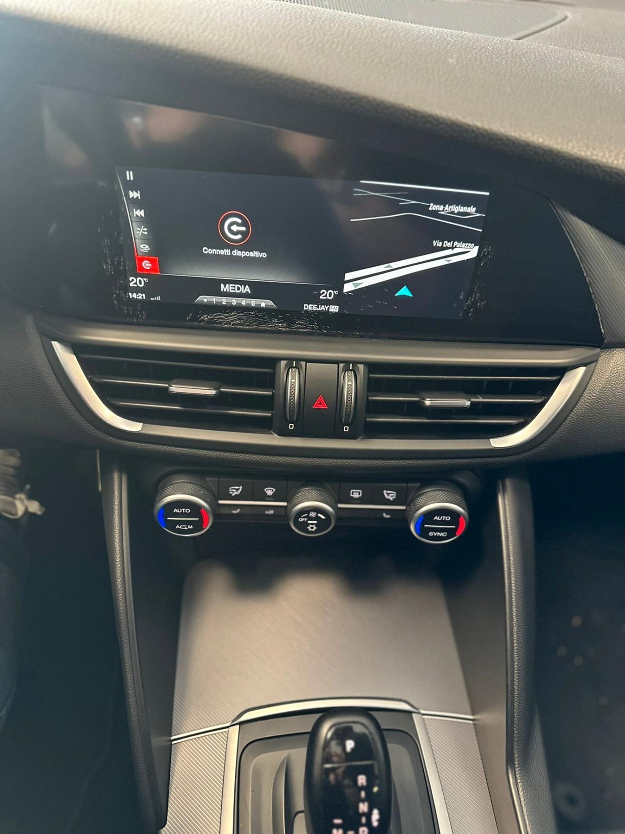 Alfa Romeo Giulia 2.2 Turbodiesel 210 CV AT8 AWD Q4 Veloce