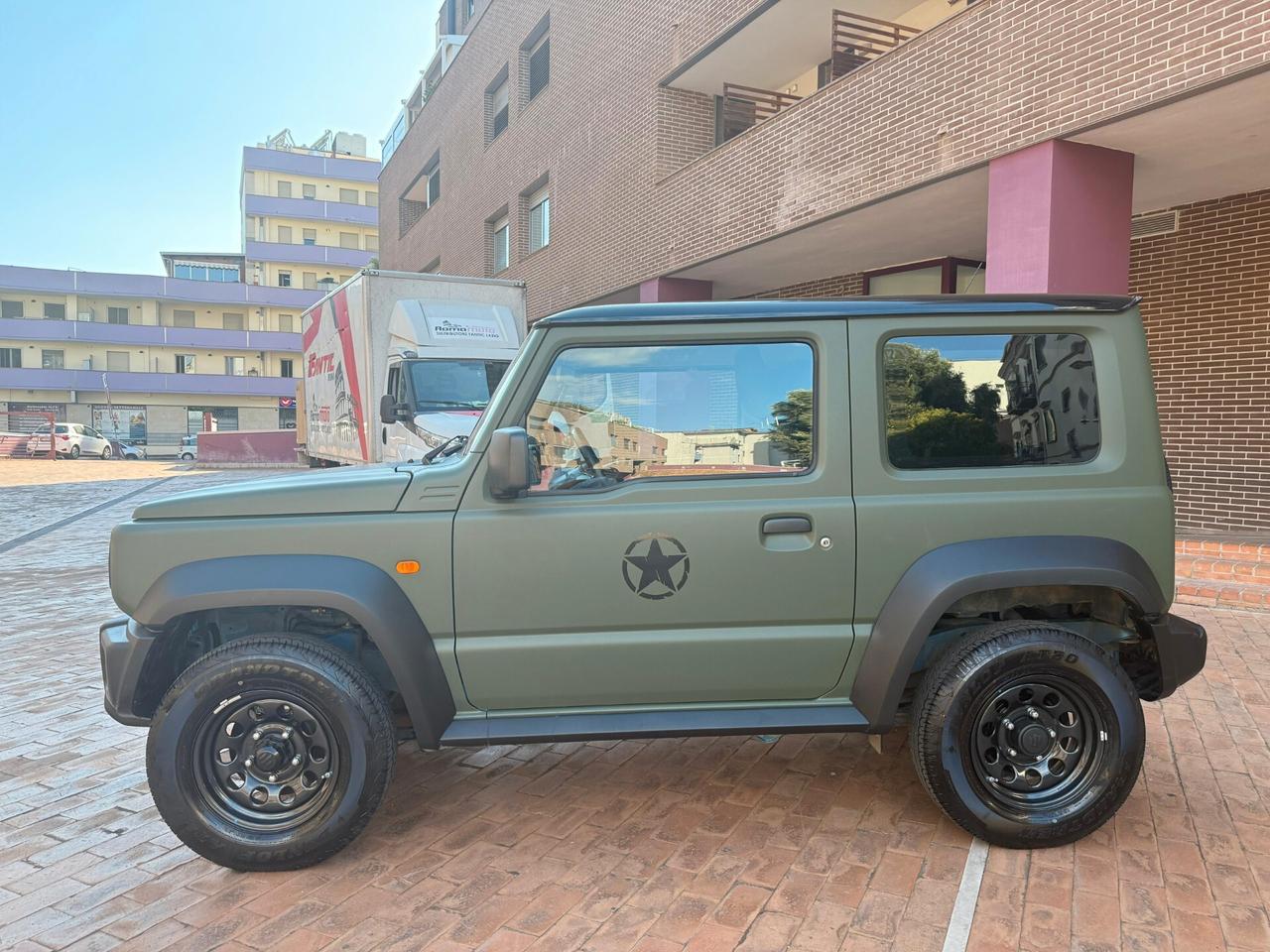 Suzuki Jimny 1.5 5MT PRO (N1)