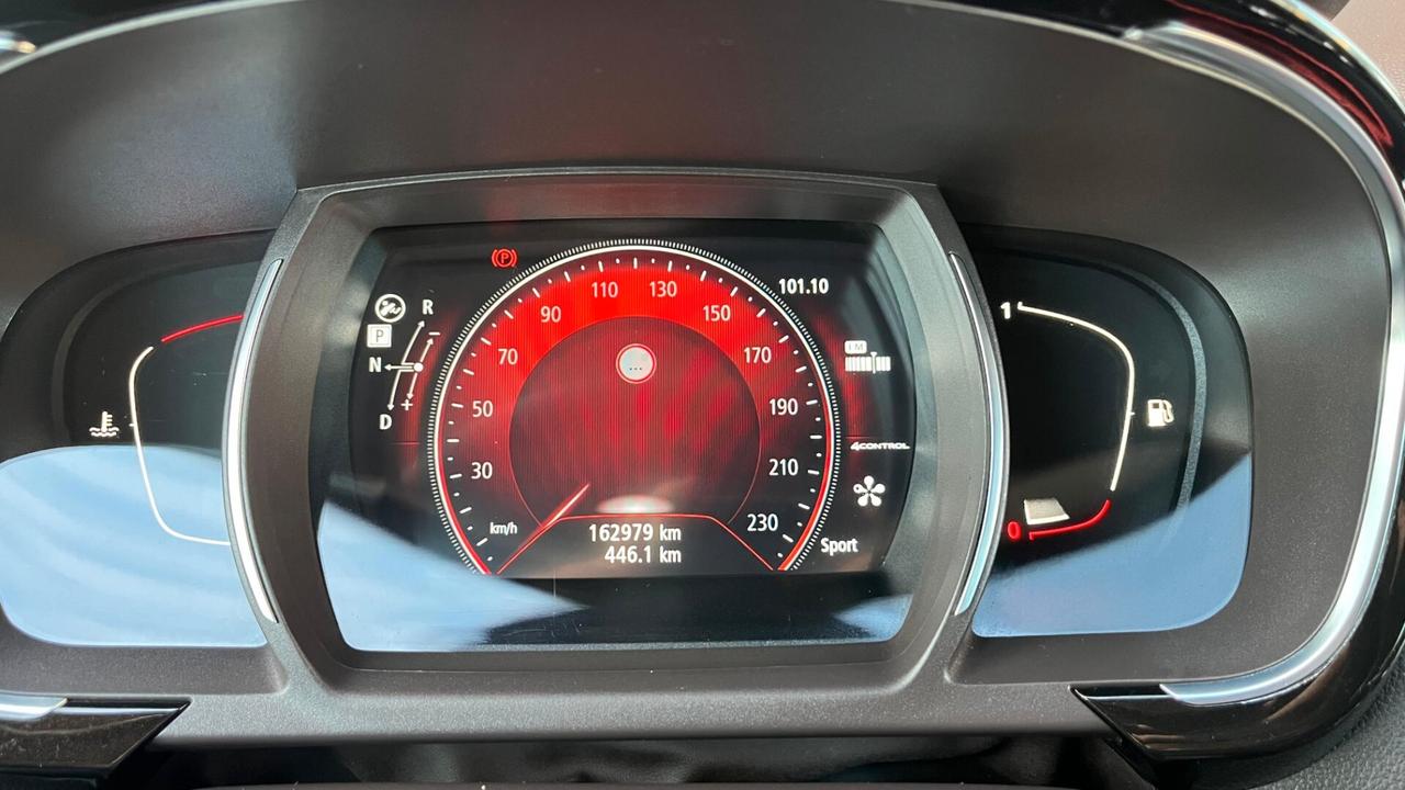 Renault Espace dCi 160CV EDC Energy Initiale Paris 4Control