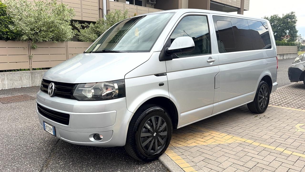 Volkswagen Multivan 2.0 TDI 140CV 9 posti