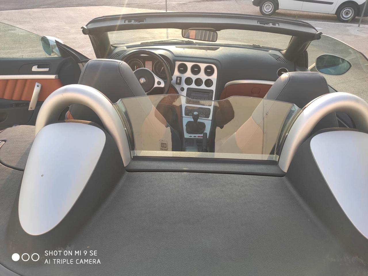 Alfa Romeo Spider 2.2 JTS