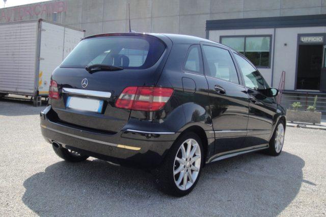 MERCEDES-BENZ B 180 CDI Sport