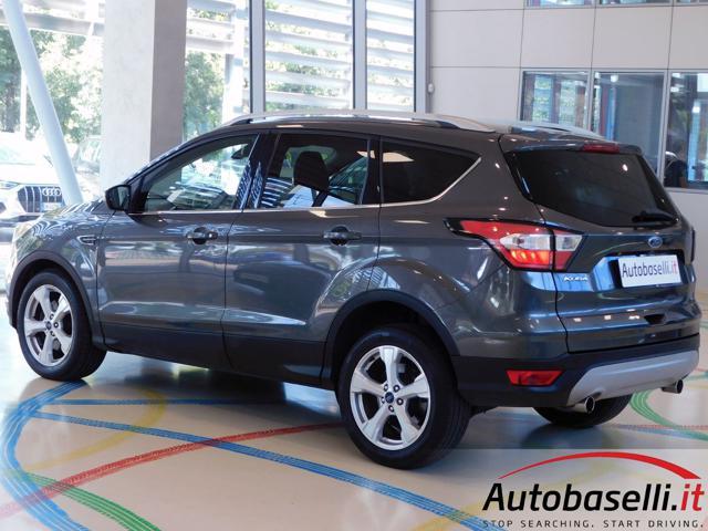 FORD Kuga 1.5TDCI 120CV POWERSHIFT TITANIUM - TITANIUM PACK