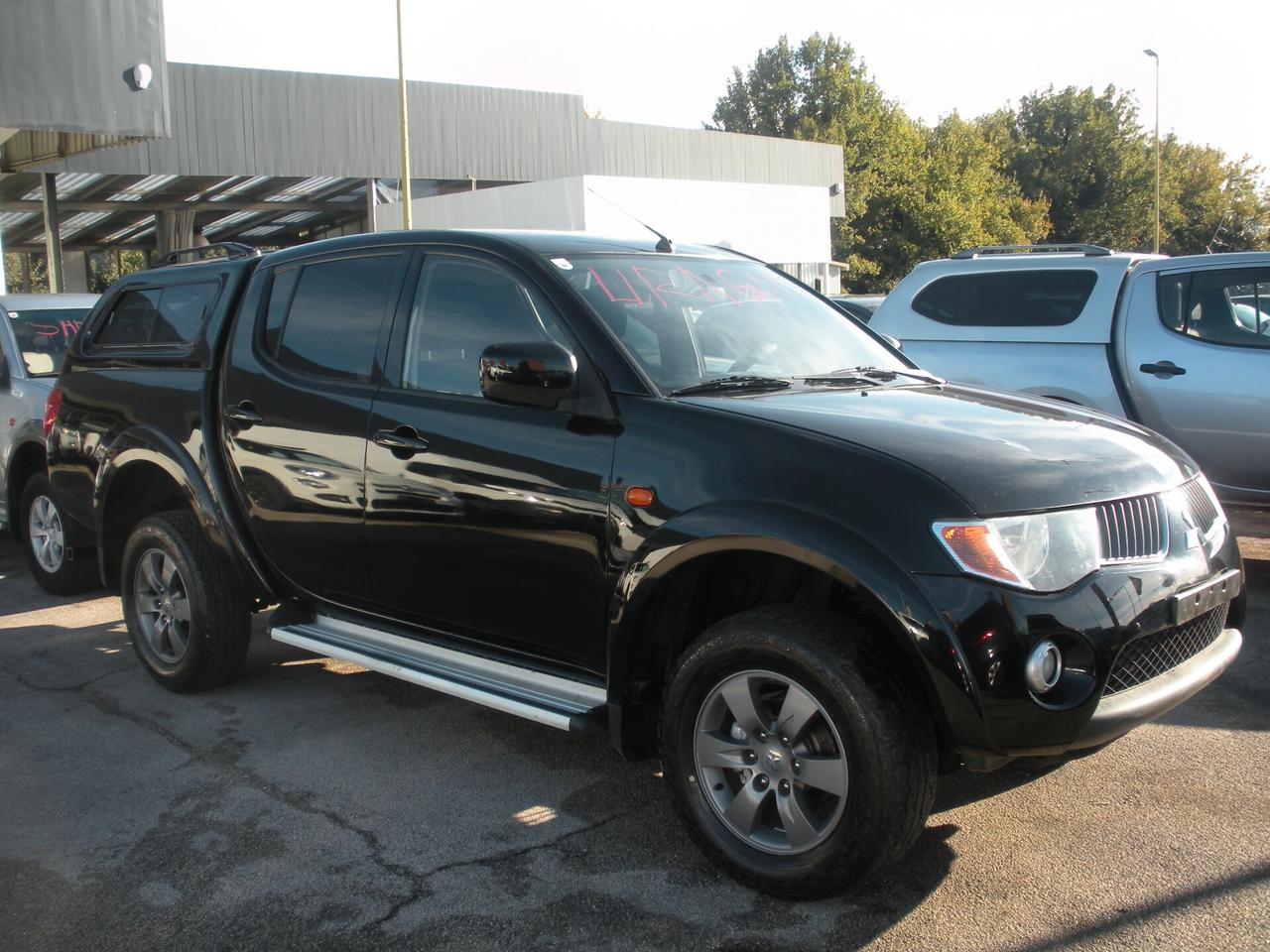 Mitsubishi L200 2.5 DI-D/136CV DC Intense DPF ''URAGAN''