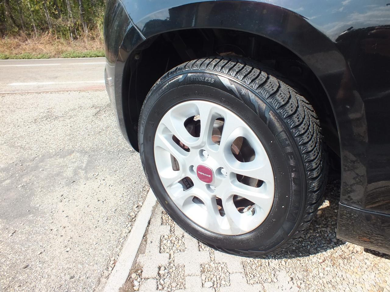 FIAT PANDA 1.2 LOUNGE 5 POSTI
