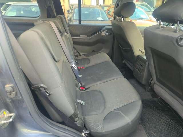 Nissan Pathfinder Pathfinder III 2010 2.5 dci XE