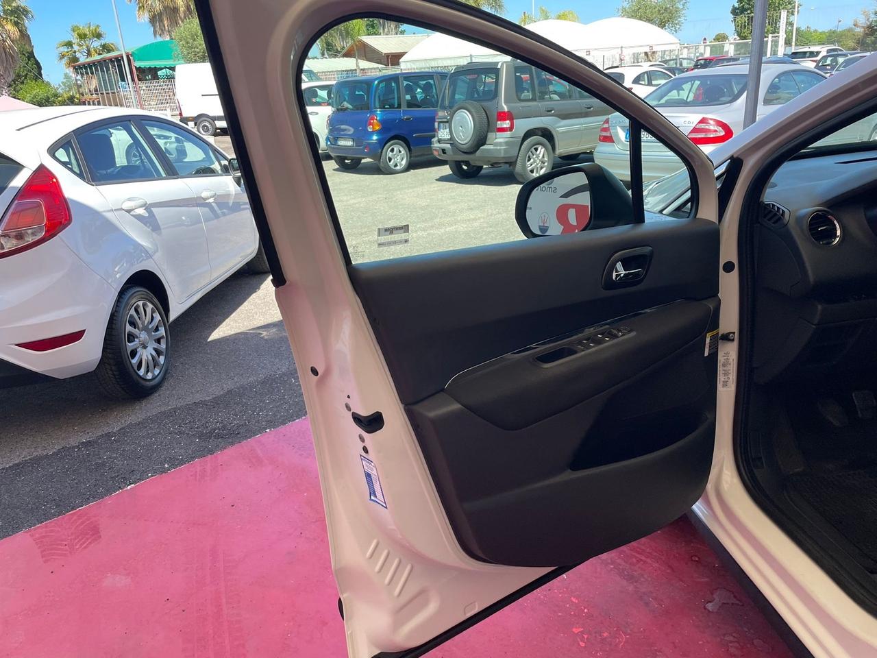 Peugeot 3008 1.6 HDi 112CV Tecno