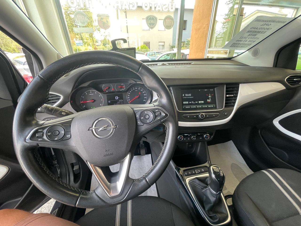 Opel Crossland 1.2 12V Blitz Edition