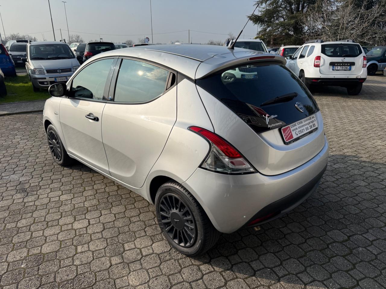 Lancia Ypsilon 1.2 69 CV 5 porte GPL Ecochic Platinum
