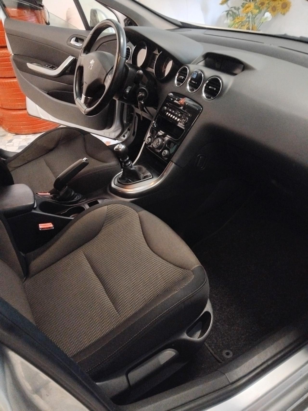 Peugeot 308 1.6 8V e-HDi 115CV Stop&Start SW Active